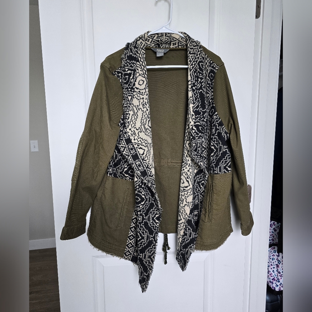 Natural Reflection XL Olive jacket Aztec patterned scarf